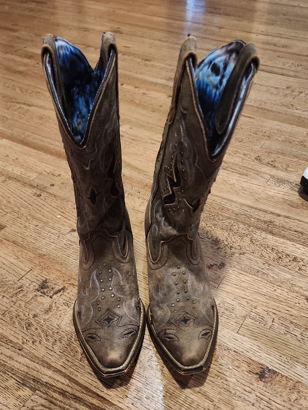 Laredo Brown Distressed Western Cowboy Boots with Blue Lining
